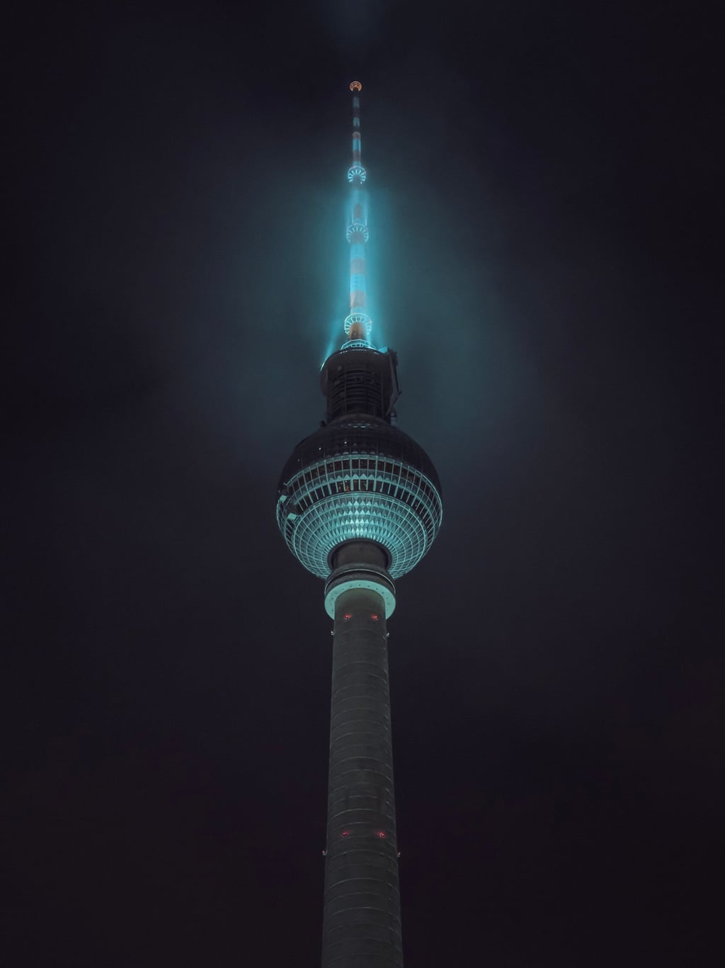 berlin tv tower night